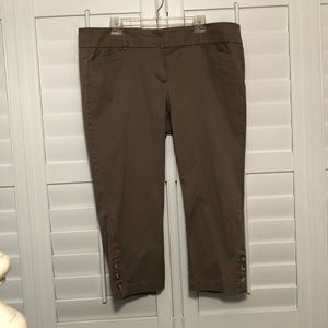 LOFT Outlet khaki brown original crop  pant (size 16)